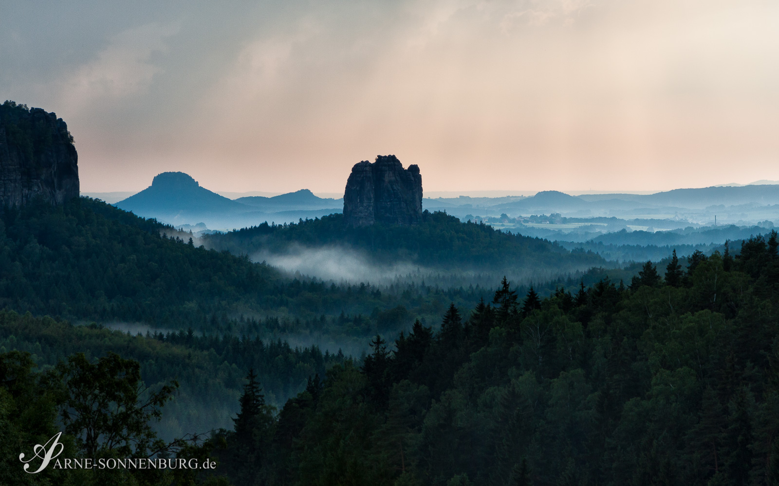 Landscape by ArneSonnenburg 190435