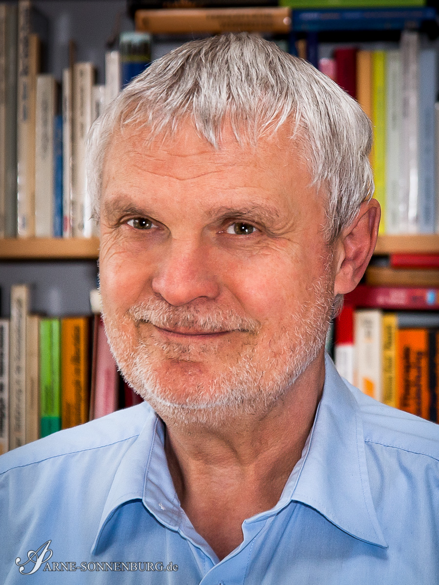 Portrait by ArneSonnenburg 151706